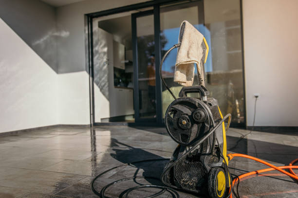 Animal Enclosure Cleaning in Laguna Heights, TX